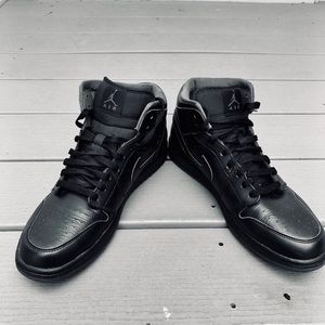 Retro Mid Air Jordan 1's (Black)